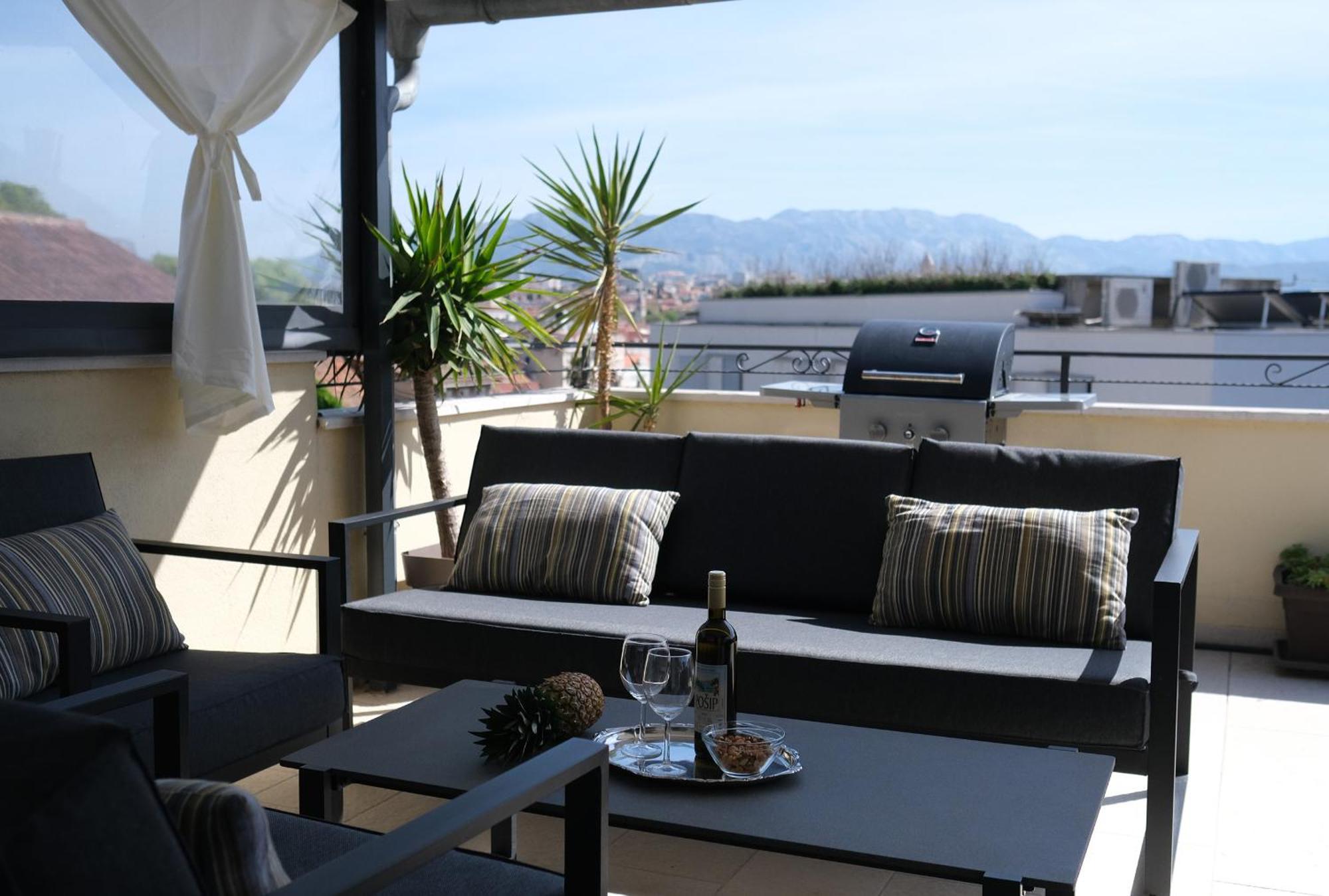 Prime Location Penthouse Apt With A Large Terrace Split Luaran gambar