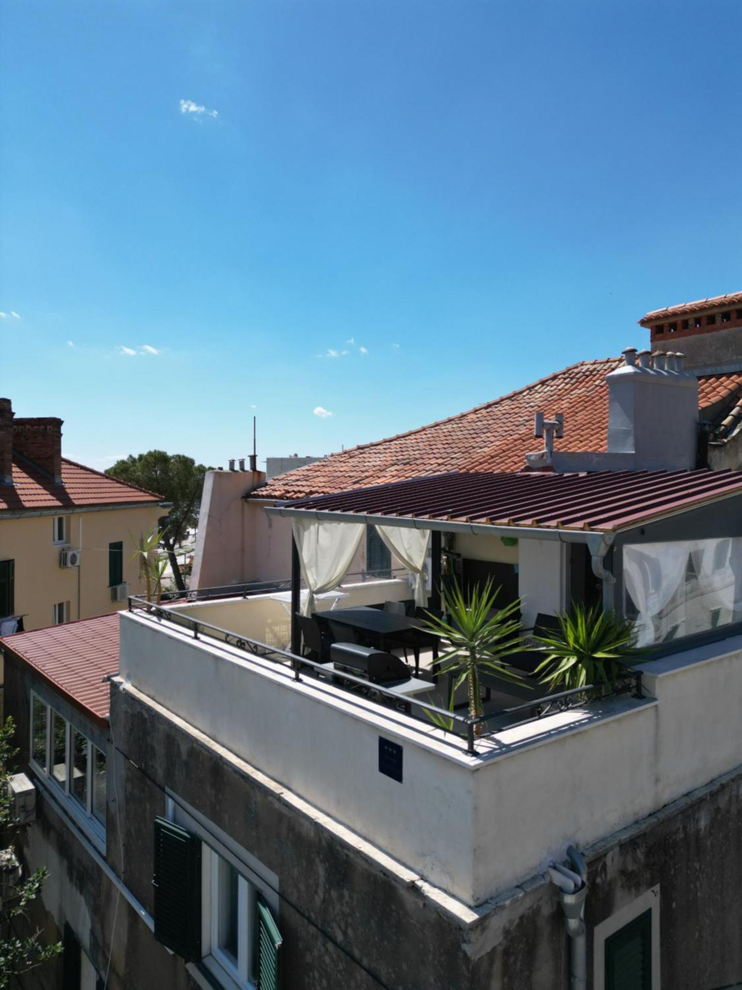 Prime Location Penthouse Apt With A Large Terrace Split Luaran gambar